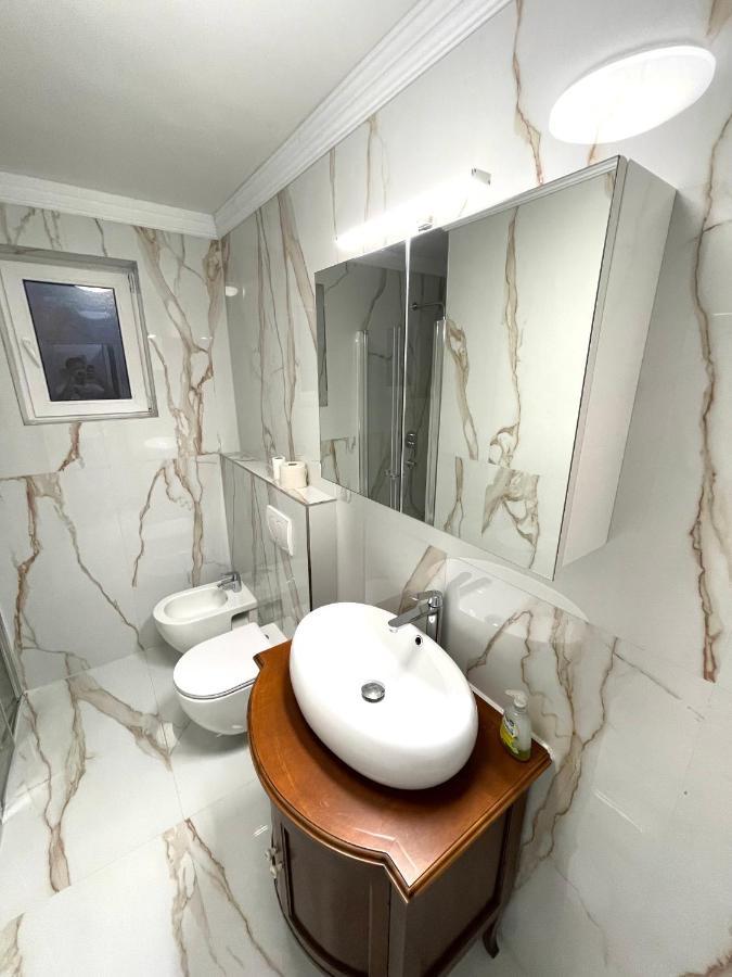 Appartement Apartman Nela à Poreč Extérieur photo